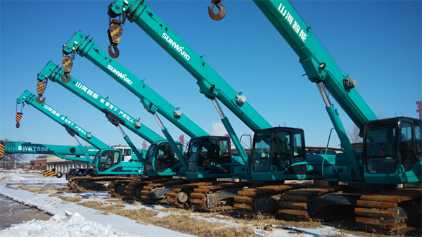 油田好副手——k豆钱包智能伸缩臂履带起沉机