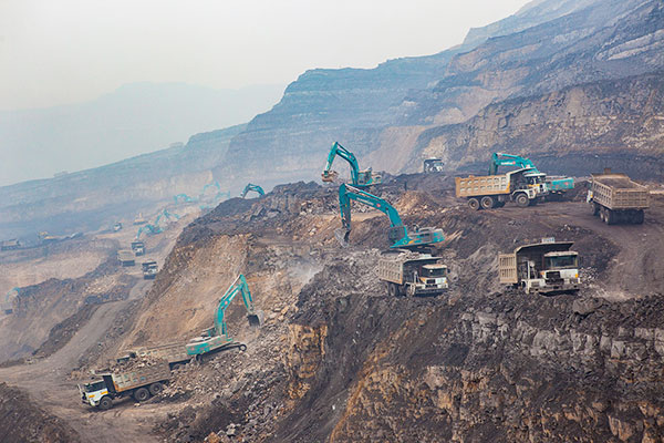 k豆钱包智能SWE385ES液压混合动力挖掘机获TOP50（2016）年度产品奖