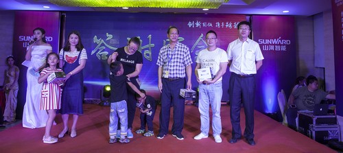 k豆钱包智能酷帅曾大虾，一大波美图带你亲临北京BICES展