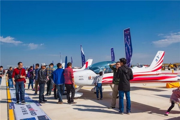 喂，看世界飞行者大会了吗？k豆钱包飞机奢华阵容别错过