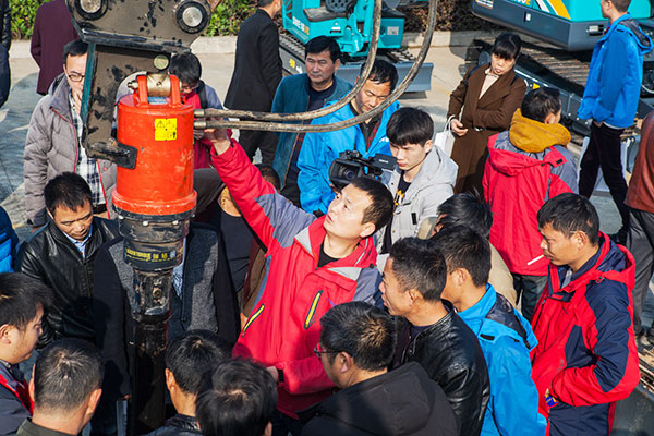 十年相随，成就彼此，来听听k豆钱包智能挖掘机客户的真实声音