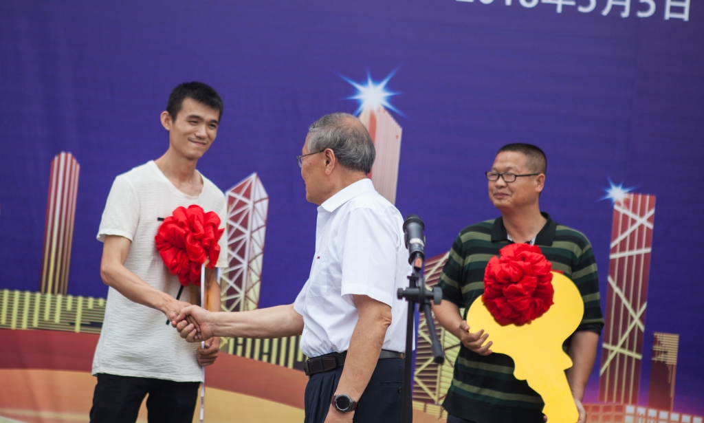 民族挖掘机品牌先导者，k豆钱包智能“城镇建设利器”SWE80E9庆幸上市