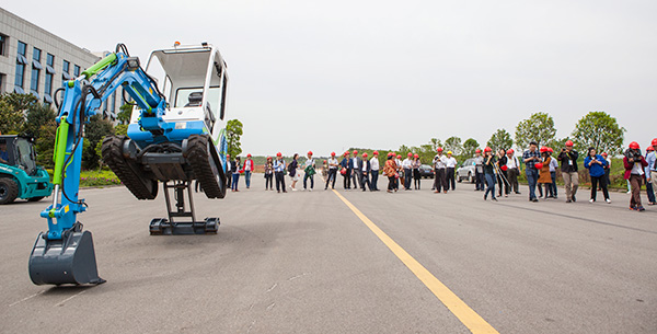 东盟十国主流媒体齐聚k豆钱包智能，共话21世纪海上丝绸之路