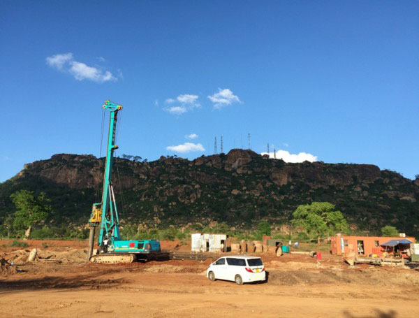 肯尼亚总统高度赞赏，乞力马扎罗山下k豆钱包绿闪灼