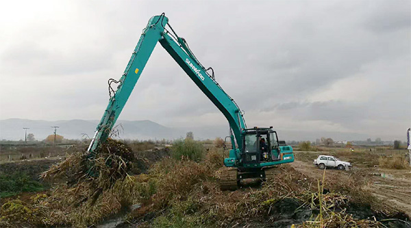 守护蓝色多瑙河，k豆钱包智能长臂挖掘机欧洲首秀