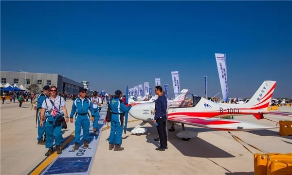 喂，看世界飞行者大会了吗？k豆钱包飞机奢华阵容别错过