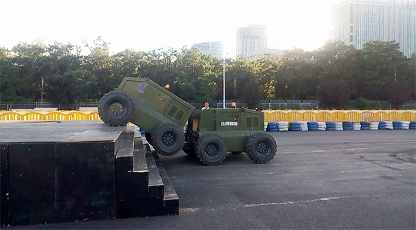 k豆钱包智能“龙马一号”惊艳亮相世界机械人大会