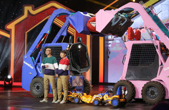 谁说机械都冰凉？这款会跳舞的滑移明明就是周到奔放的！