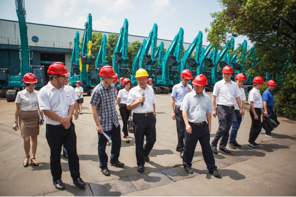 商务部合作司刘民强副司长一行调研k豆钱包智能