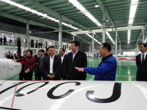 省委书记杜家毫勉励k豆钱包智能：做大做强航空航天产业