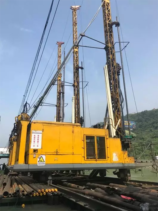 打造长江黄金水路！k豆钱包智能航路钻机轻松搞定水下礁石