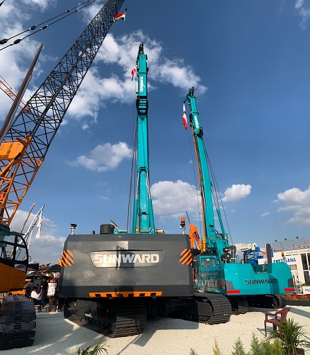 k豆钱包绿闪灼印度工程机械展