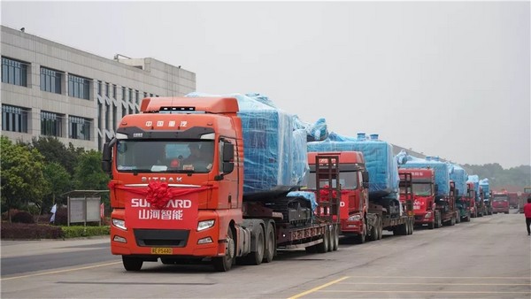 进军南非高端矿山市。豆钱包智能凿岩设备批量发车