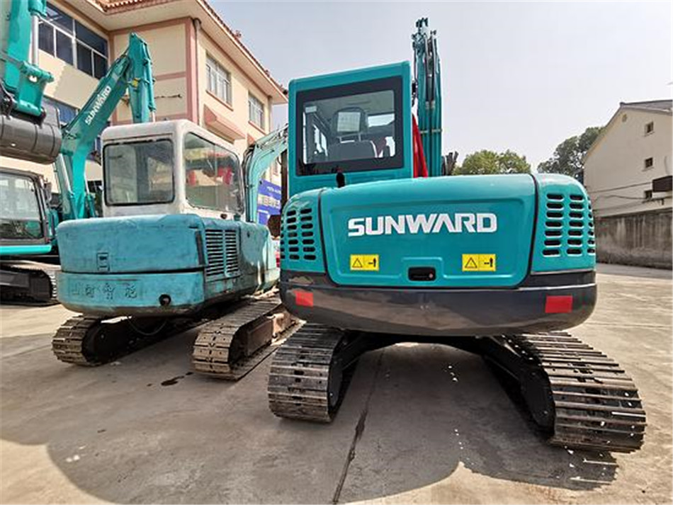 服役15年，超过20000幼时！元老级挖机接“回家”！