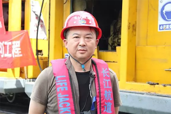 打造长江黄金水路！k豆钱包智能航路钻机轻松搞定水下礁石