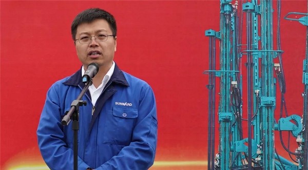 进军南非高端矿山市。豆钱包智能凿岩设备批量发车