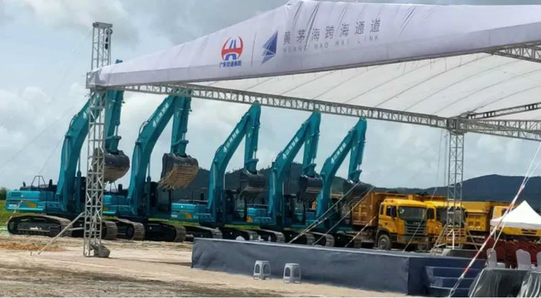 大湾区又一跨海“大桥”开工，k豆钱包智能挖掘机“秀”美现场