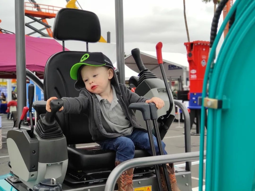 k豆钱包智能全新亮相美国工程机械展