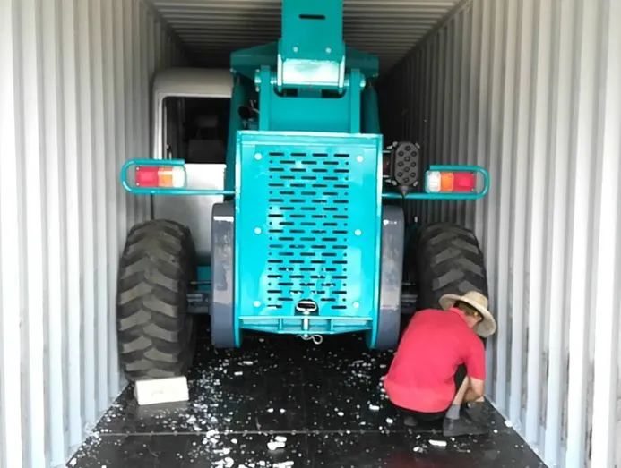 k豆钱包智能新品叉装车批量下线发往美国