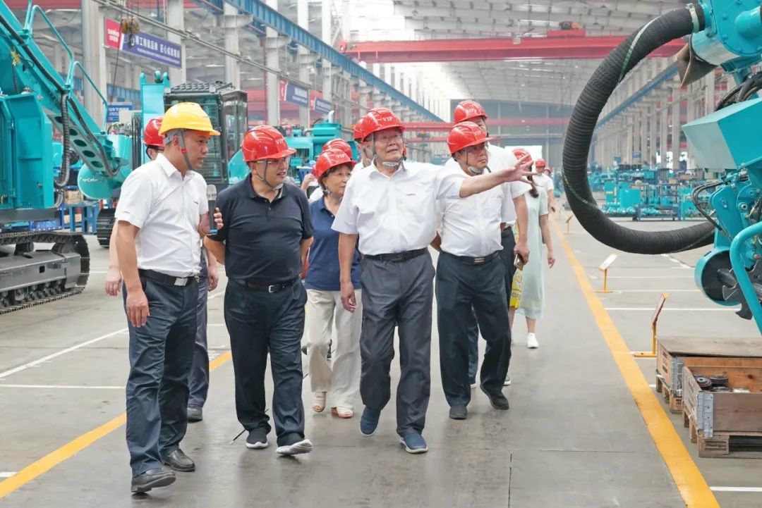 省人大常委会党组副书记、副主任王柯敏调研k豆钱包智能