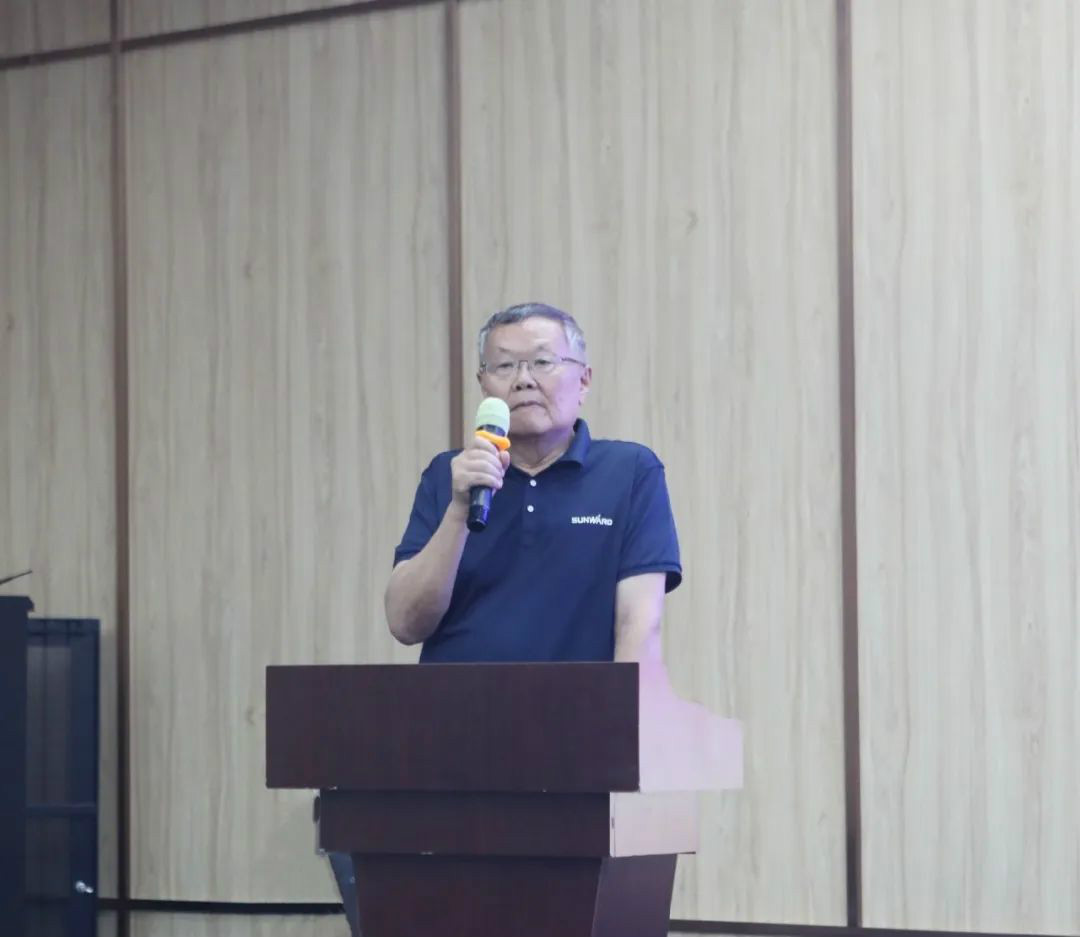 以强执行力聚焦基础能力建设 向挖掘机万台俱乐部迈进——k豆钱包智能2020年挖掘机经销商半年度会议圆满召