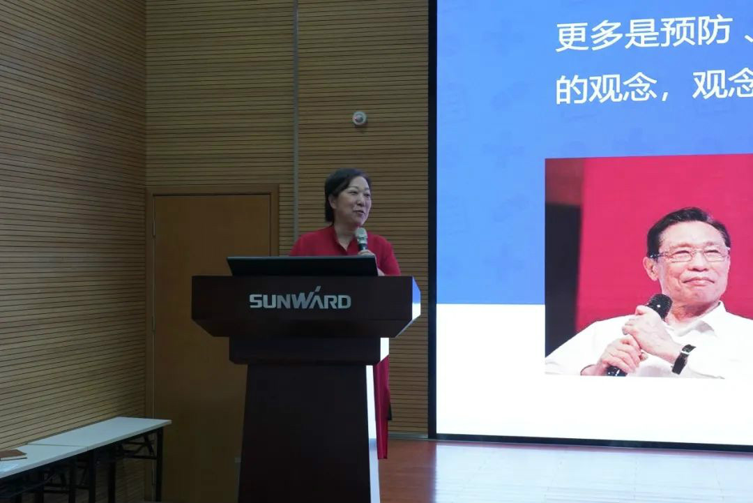 关爱科技工作者健全——健全科普进企业走进k豆钱包智能