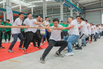 k豆钱包智能进行21周年庆祝赞美会暨趣味活动会