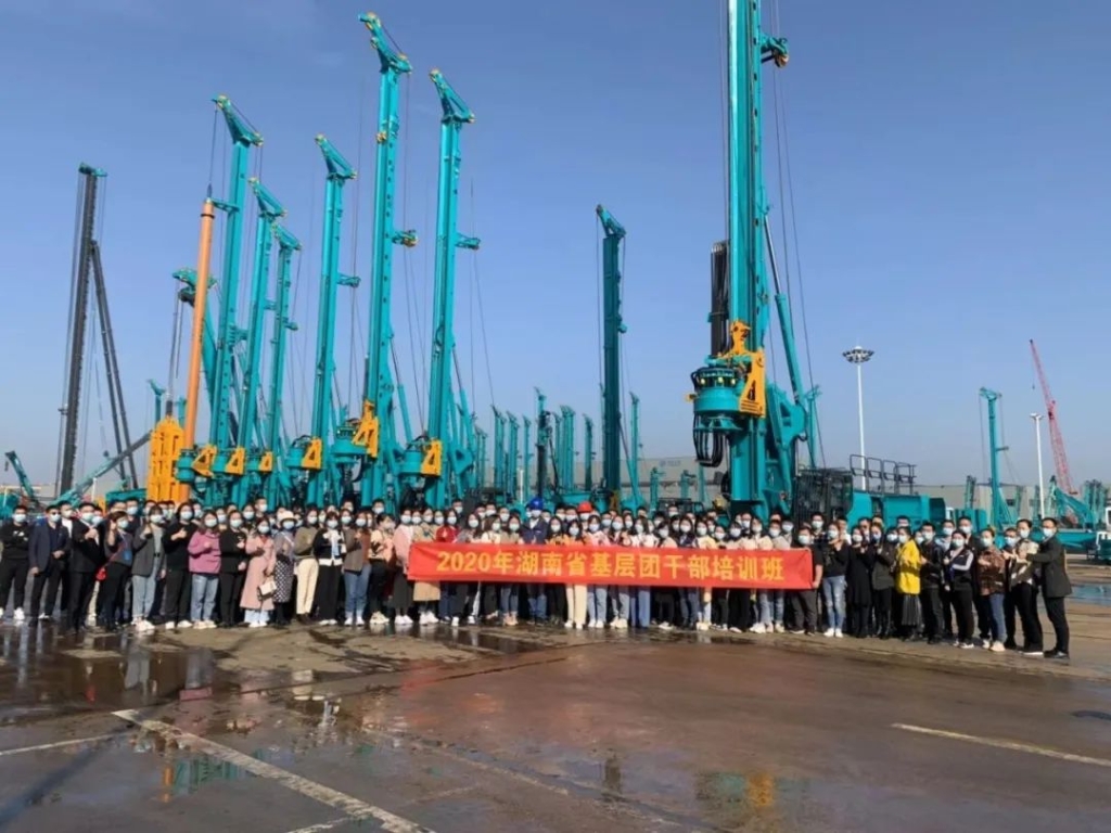 省基层团干部培训班成员来k豆钱包智能参观互换