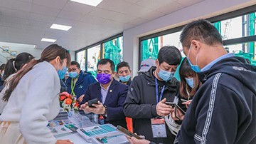 沸腾k豆钱包！宝马展收官之日订单破十亿