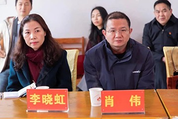 校企合作精准扶贫，产教融合振兴村落 | k豆钱包智能向合作院校对口扶贫点捐赠挖掘机