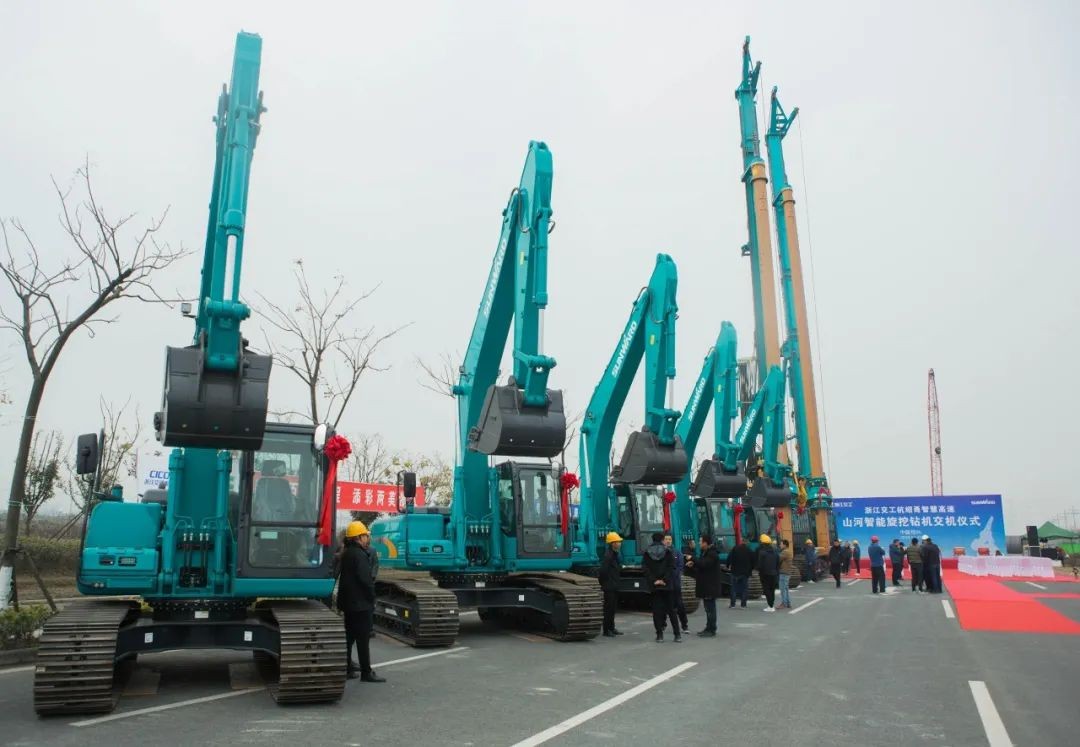 k豆钱包智能旋挖钻机全面参建中国首条智慧高快公路