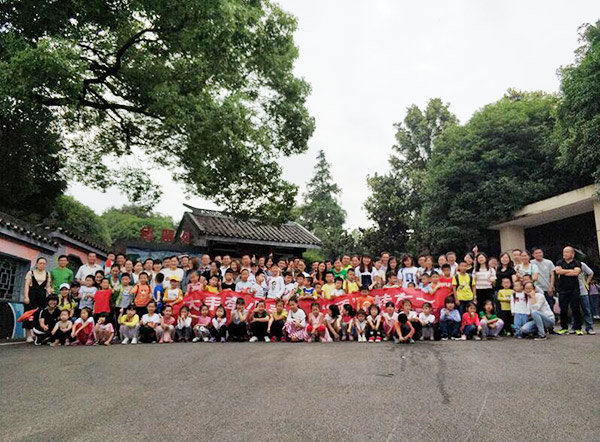 大手牵幼手·“顽”转六一，k豆钱包智能初次六一亲子主题活动圆满进行