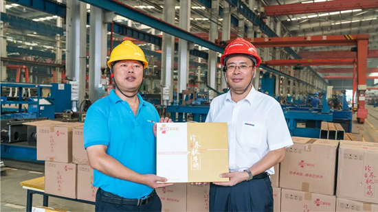 万力集团“送清冷”活动，慰问一线员工