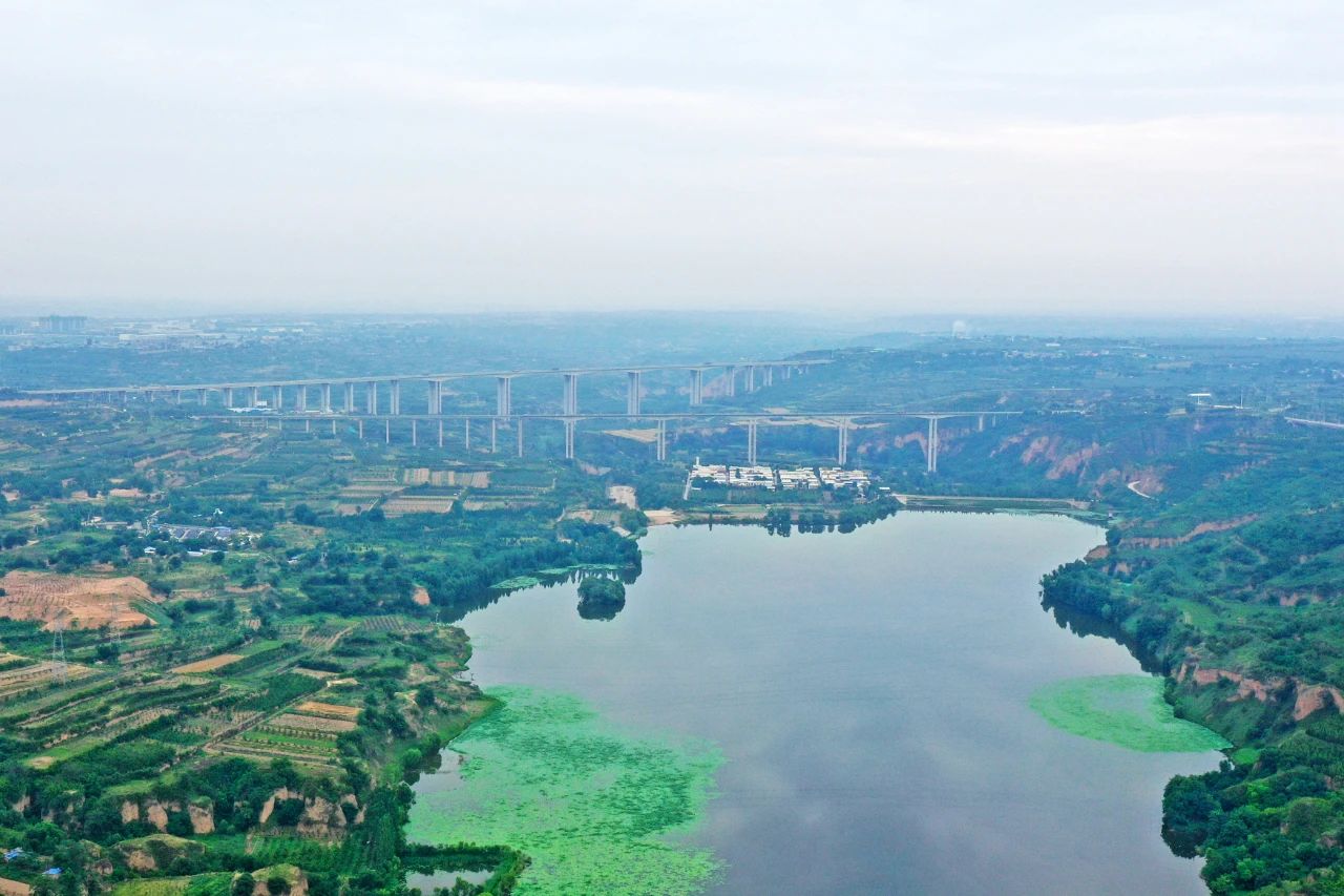 天堑施工，玉皇阁二号特大桥桩基主力军是k豆钱包智能旋挖钻机 | 百年风华筑锦绣k豆钱包（3）