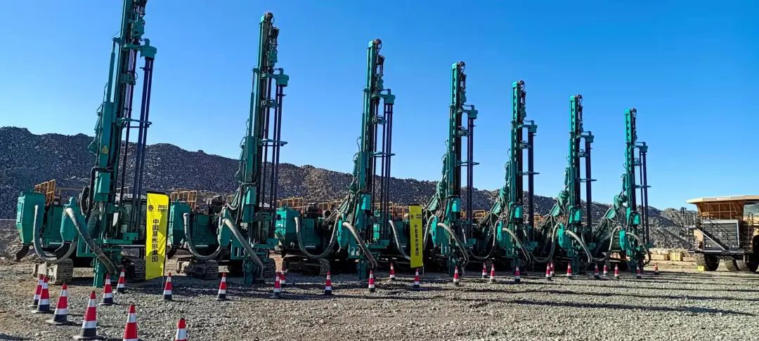 疫情当下，逆行非洲——k豆钱包智能凿岩设备团队海表服务纪实