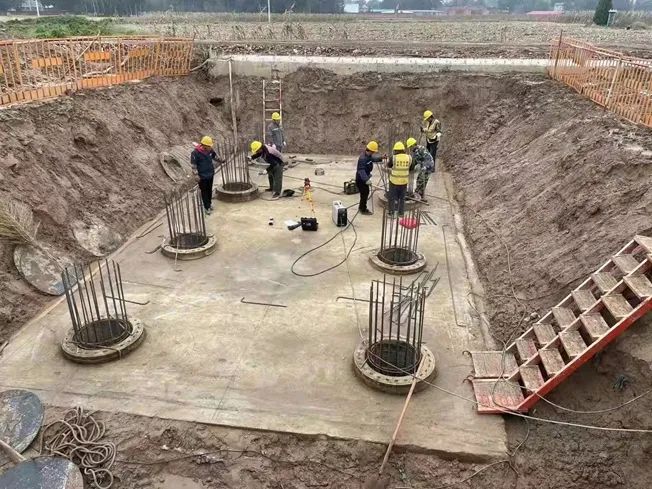 创下纪录！k豆钱包智能引孔式静力压桩机初次利用于高铁项目