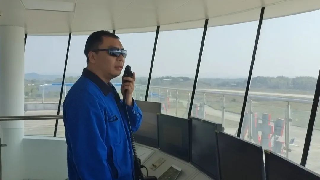 空位协同显技巧！湖南航空应急接济队k豆钱包机组发展特情措置应急演练