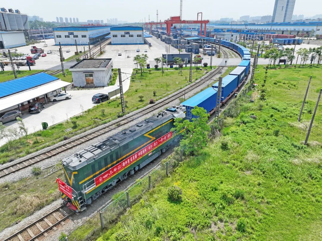 持续进军国际市。≈信钒嗔校ǔど常﹌豆钱包智能专列成功首发