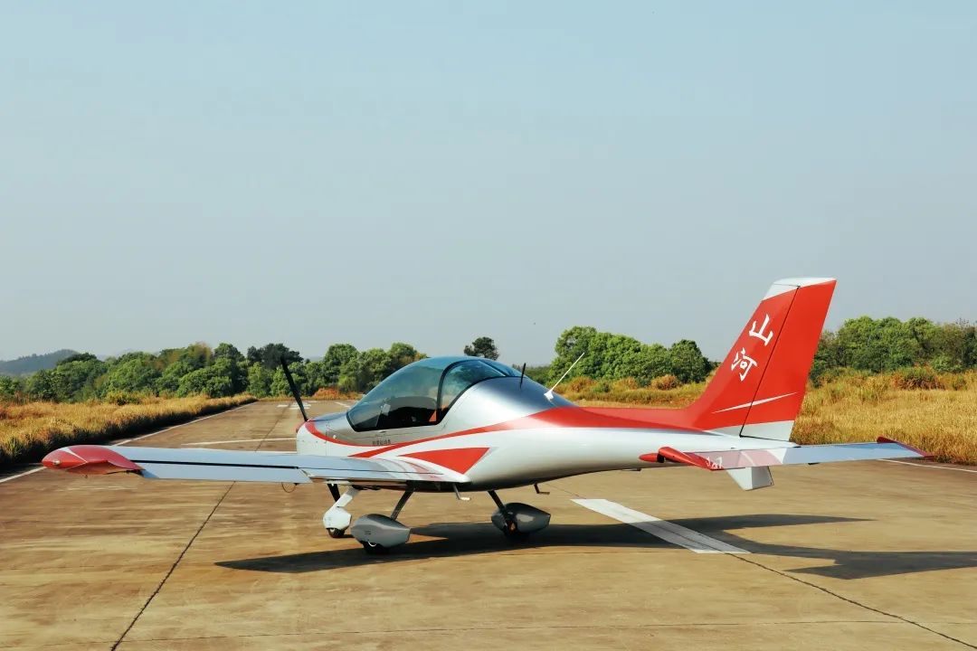 图集 | 阿若拉穿“鲨”衣，还有更多套装为天空添彩！