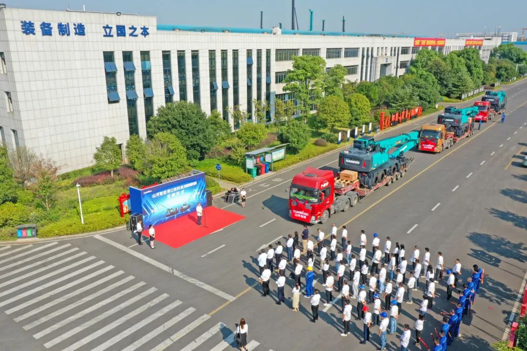 携手山东汇诚助力我国港口建设！k豆钱包智能港口抓料机成功批量交付