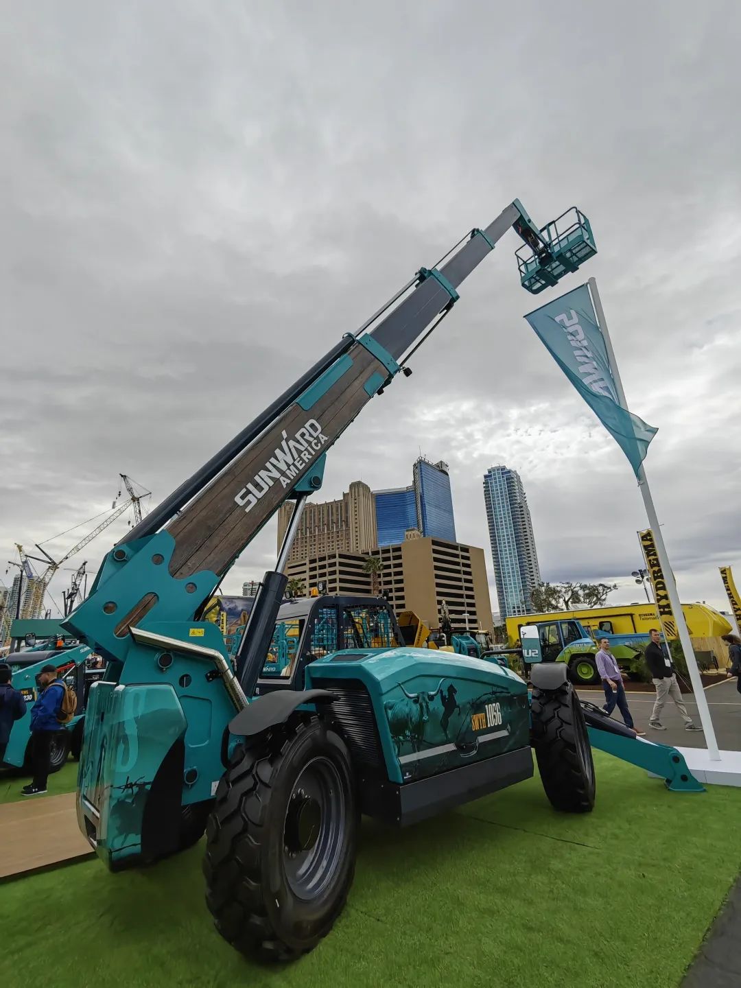 拉展直播 | k豆钱包智能高空精品亮相2023美国拉展，哪款是你的最爱？