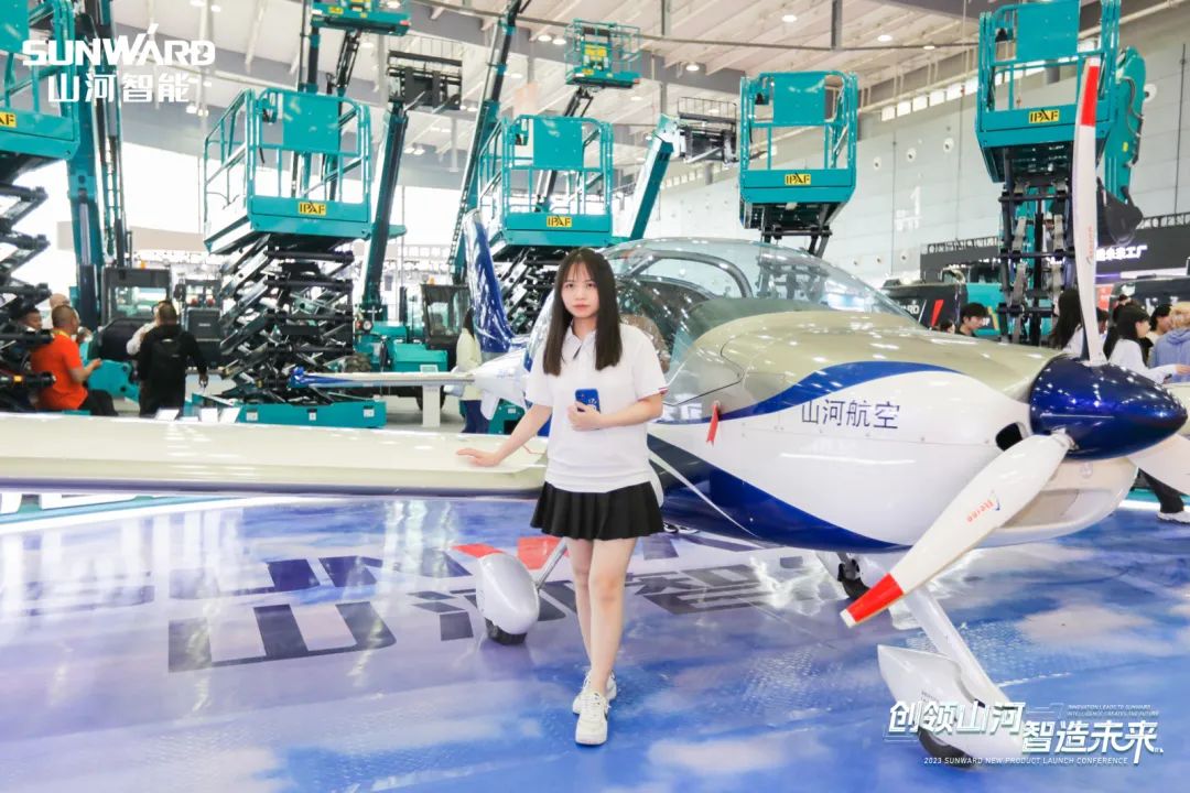 20230515093936_20334 闪灼2023 CICEE!看k豆钱包智能“明星产品”有多“炫”