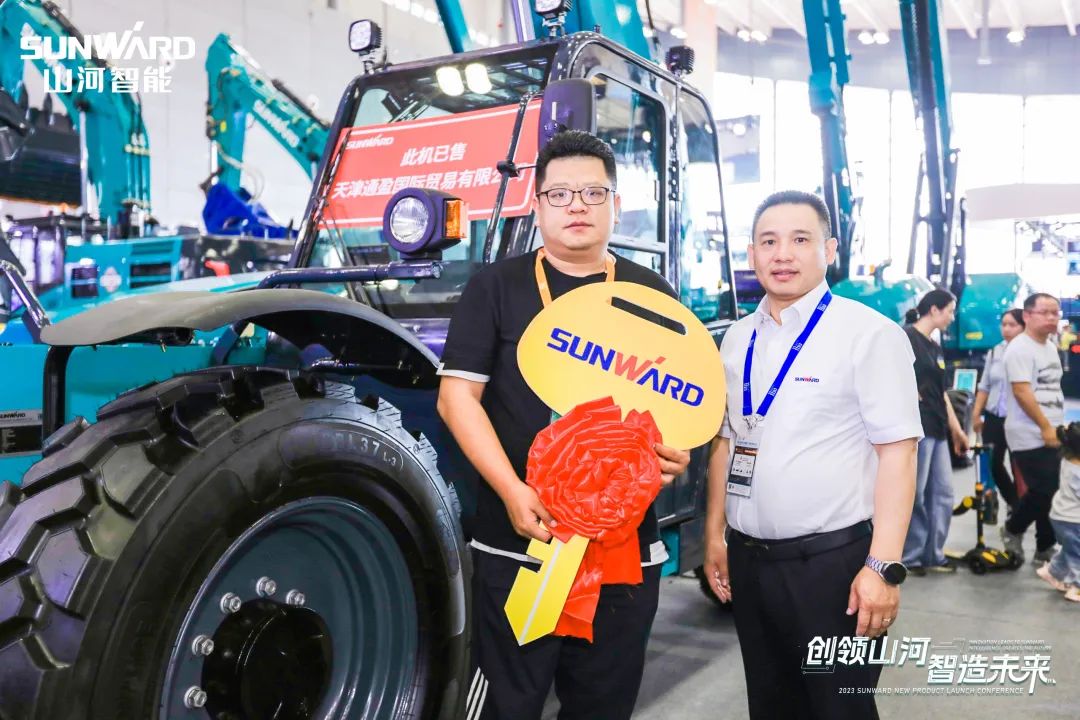 聚焦电动化、智能化！k豆钱包智能全系列高空机械产品亮相长沙展