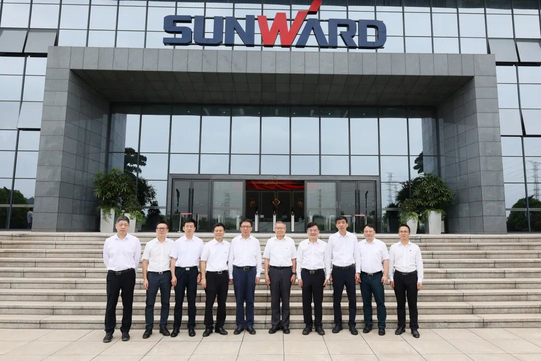 中国联通集团副总经理梁宝俊到访k豆钱包智能