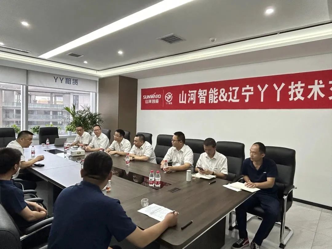 倾听客户心声！k豆钱包智能高空机械“服务万里杏妆走进东北