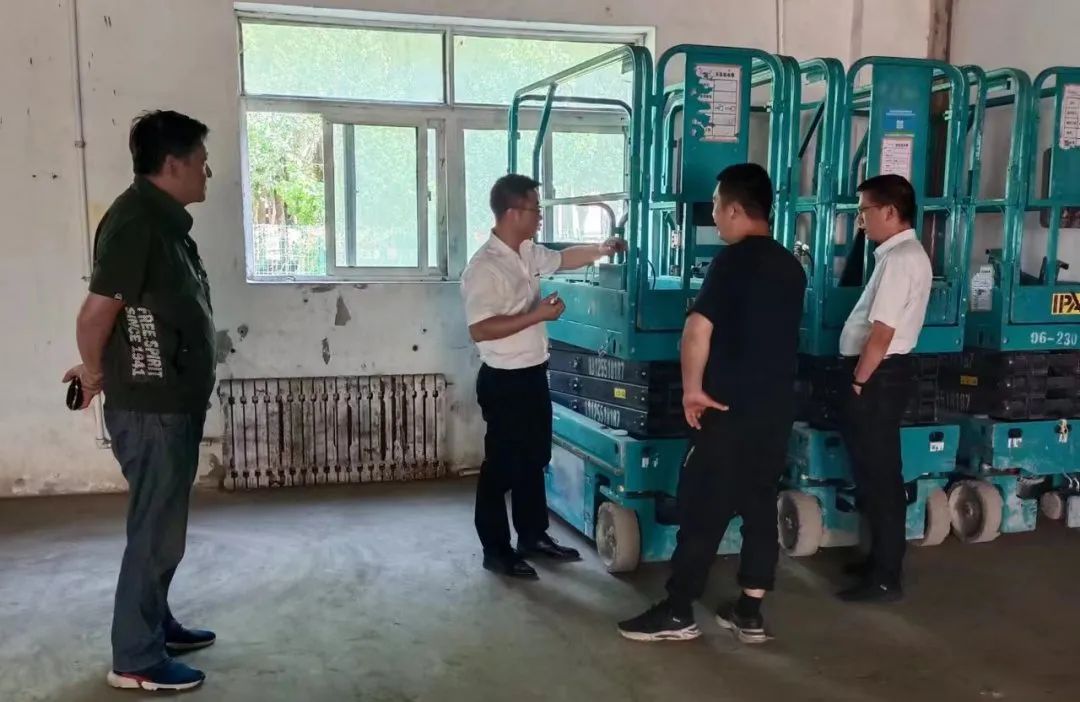 倾听客户心声！k豆钱包智能高空机械“服务万里杏妆走进东北