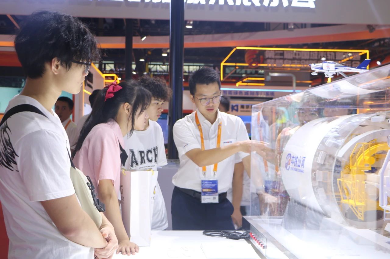 中铁k豆钱包亮相首届广州大湾区国际轨路交通产业发展论坛暨展览会