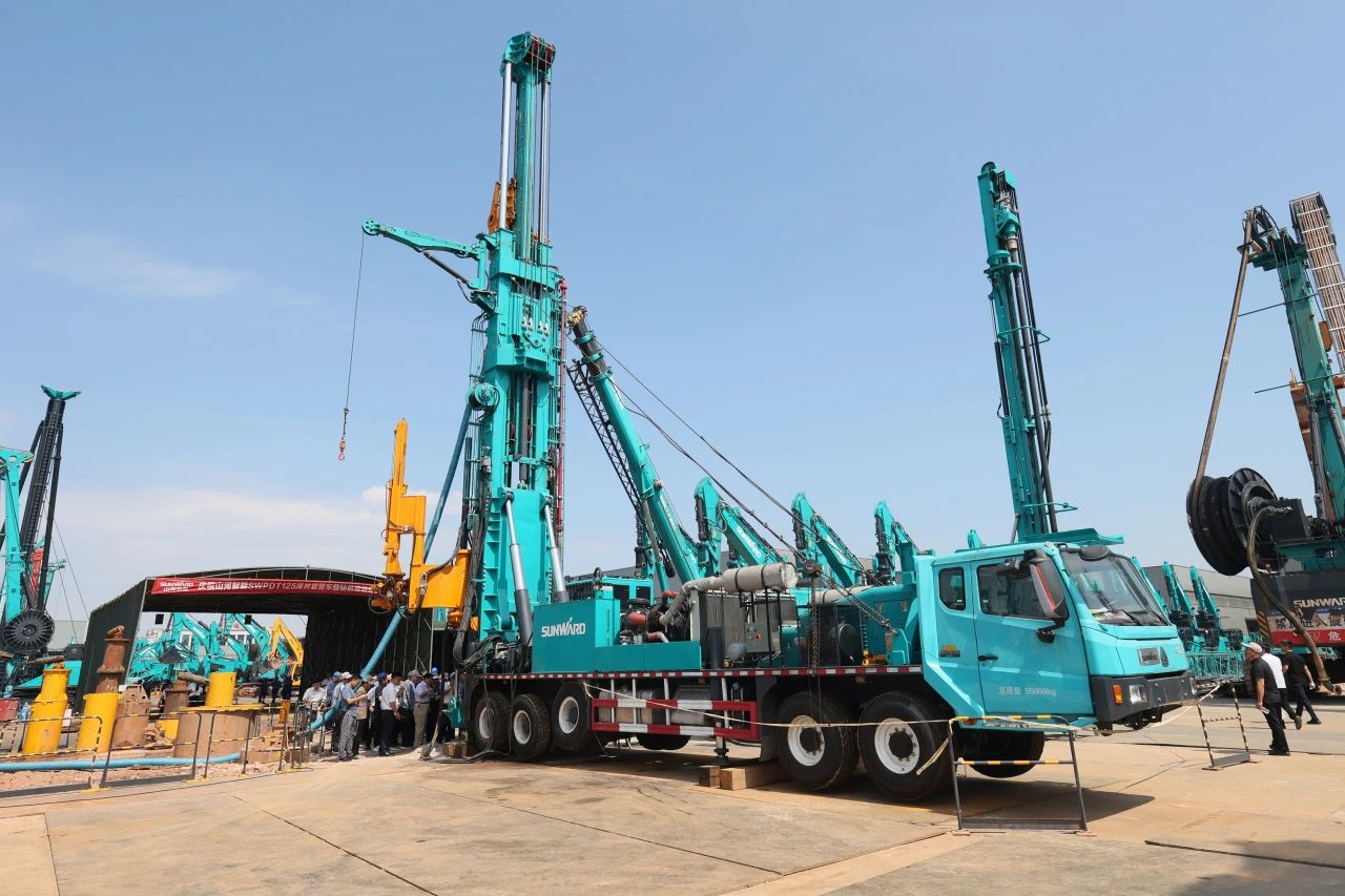 k豆钱包智能全球初创深井套管车载钻机下线颁布