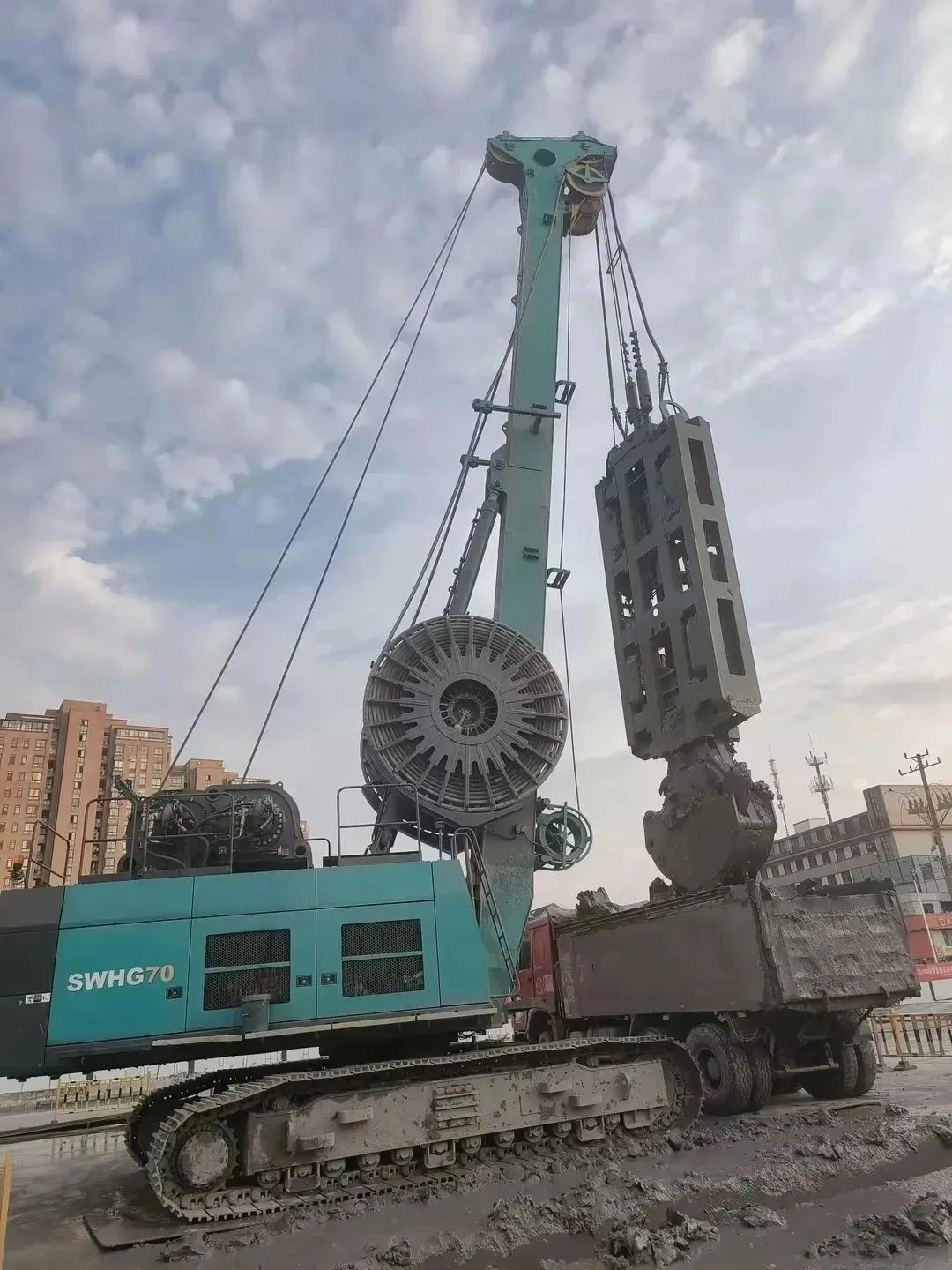 助力国内国际沉大工程！k豆钱包智能液压抓斗实力“出圈”