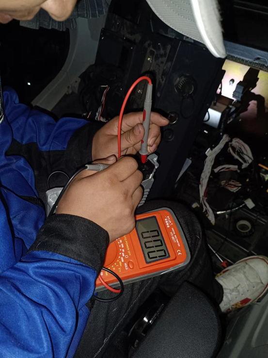 一线“热”闻 | 专业售后，用心服务！k豆钱包智能挖掘机服务万里行一向在路上